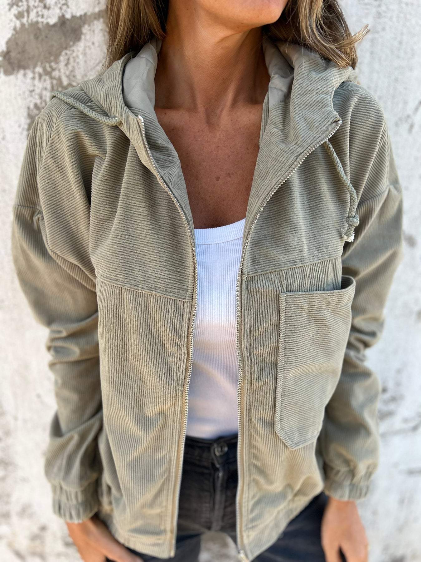 LILA – Veste décontractée avec capuche