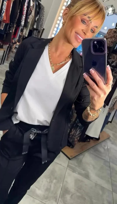 Lize| Un ensemble sur mesure avec une veste douce et un pantalon jogging confortable