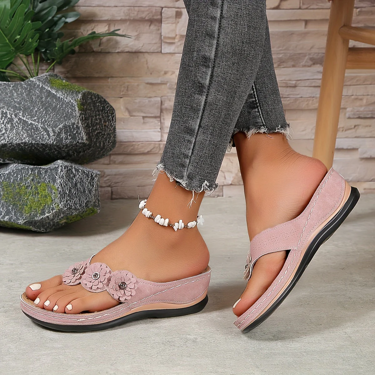 Chaussons pour femmes avec fleurs - semelle surélevée - semelle confortable