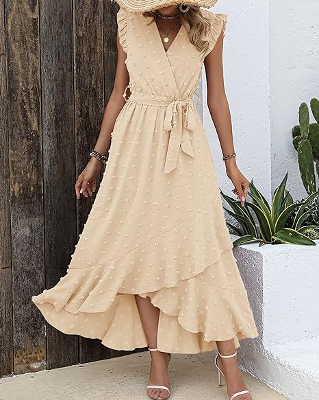 Robe longue avec tissu texturé et volants - Robe d'été élégante avec encolure en V et ceinture à nœuds