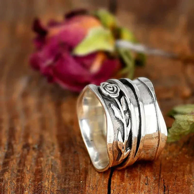 Bague en argent vintage avec rose