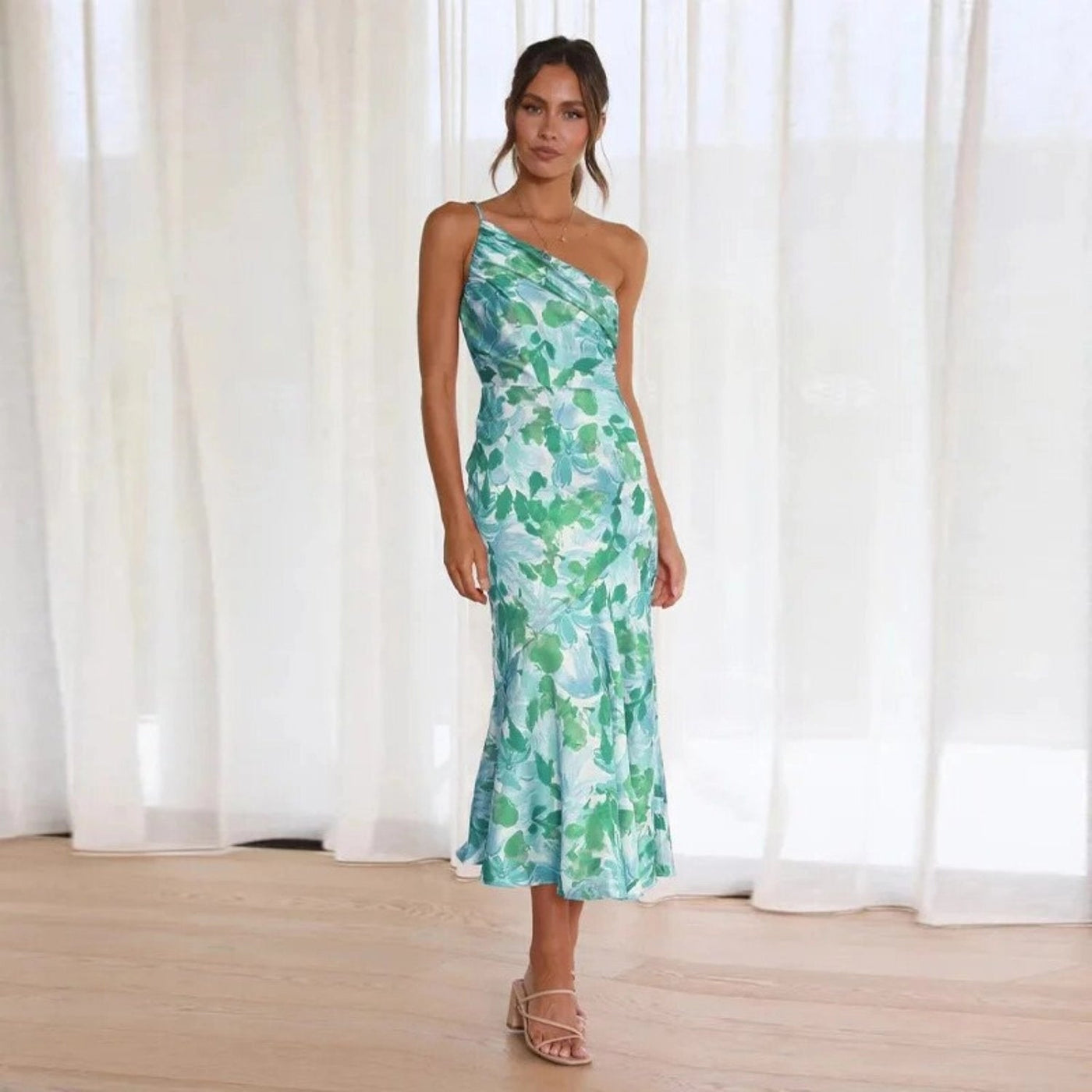 Diane | Robe fleurie en satin