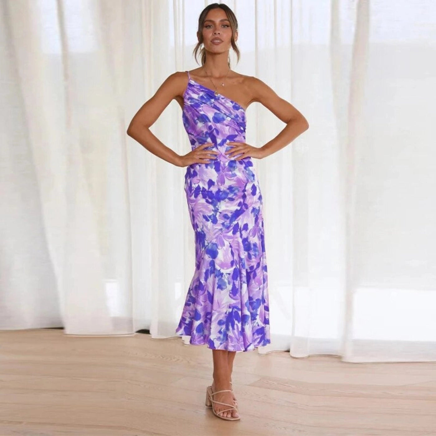 Diane | Robe fleurie en satin