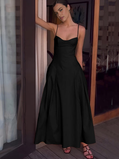 Robe longue plissée à bretelles