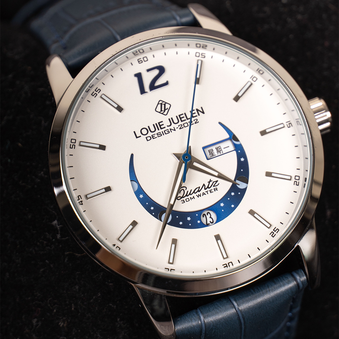 Montre Élégante à Phase Lunaire