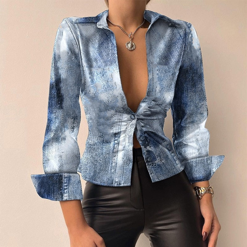 Silvia | Blouse à manches longues en patchwork imprimé en cuir PU à décolleté en V