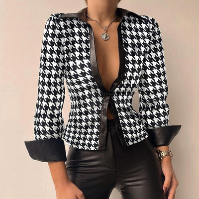 Silvia | Blouse à manches longues en patchwork imprimé en cuir PU à décolleté en V