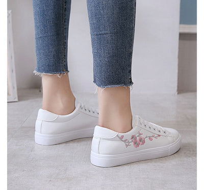 Madeleine | Chaussure Conception De Fleurs Pour Femme | Blanche