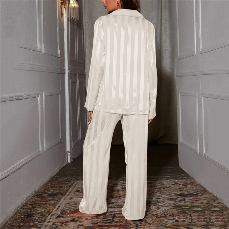 Pia - Pyjama élégant en soie pour femmes