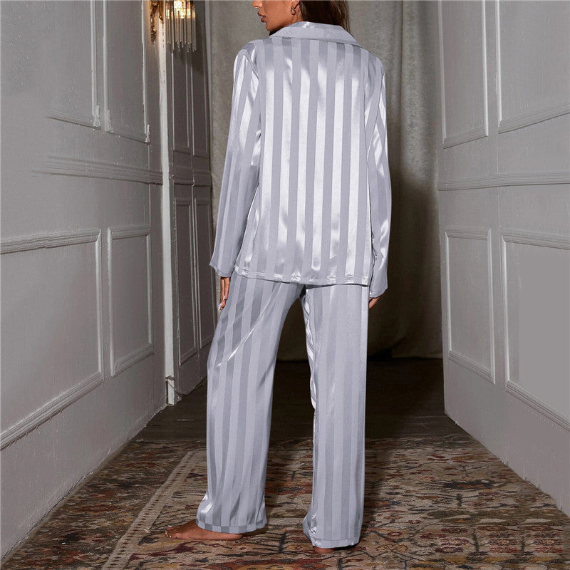 Pia - Pyjama élégant en soie pour femmes