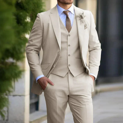 Costume trois pièces ajusté pour hommes avec revers classiques - Tenue de soirée en toute saison