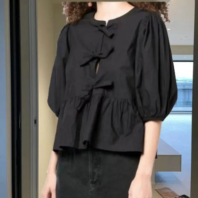 Rose | Blouse tendance avec motif léopard et manches bouffantes