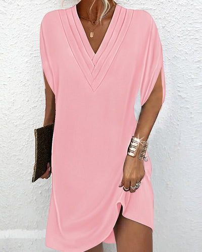 Robe femme – Tissu respirant – Coupe fluide – Décolleté en V froncé – Manches courtes