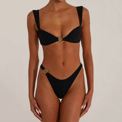 Bikini femme – Coupe échancrée – Détails métalliques – Tissu extensible respirant