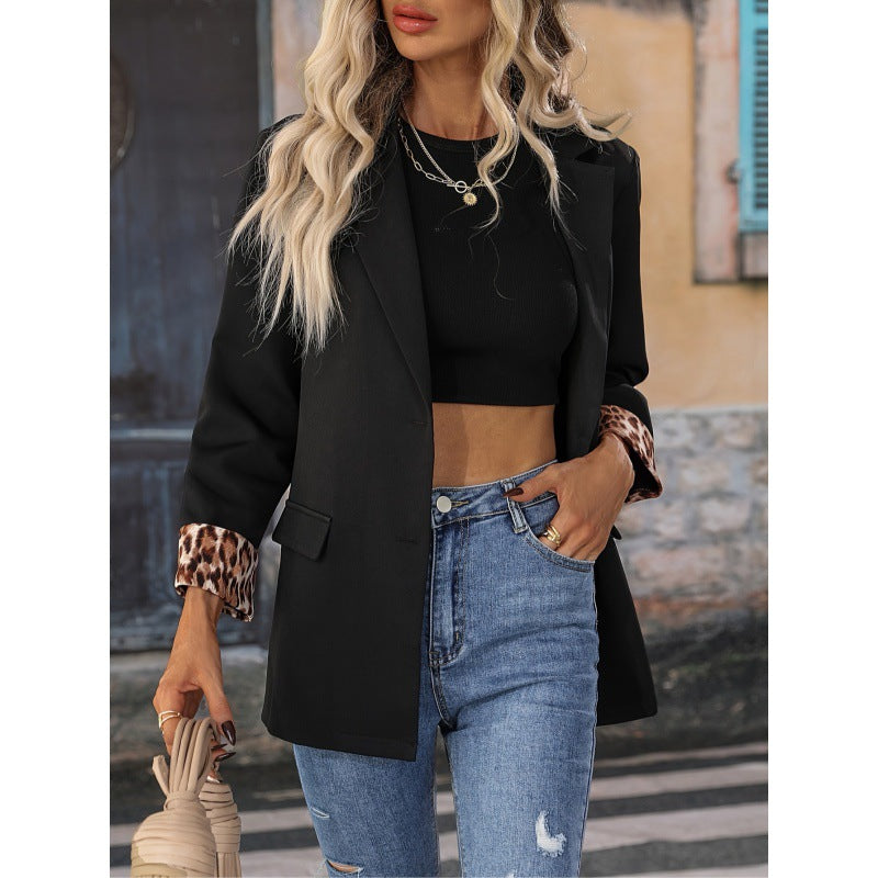 Blazer femme – Coupe décontractée – Revers cranté – Fermeture un bouton – Poignets contrastés