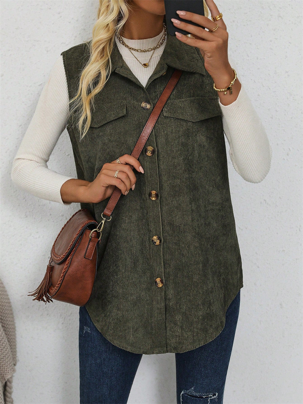 Gilet femme – Coupe décontractée – Tissu côtelé doux – Boutons et poches poitrine