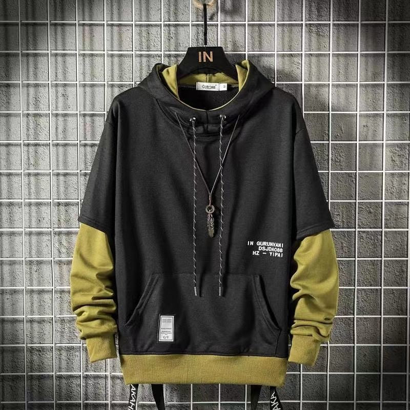 Klassischer Kapuzenpullover