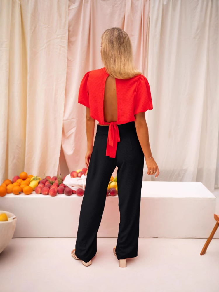 Lorena™ | Blouse courte au style affirmé