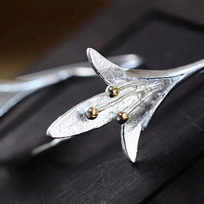 Boucles d'oreilles en fleurs argentées