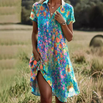 Carla | Robe florale élégante avec col en V et boutons