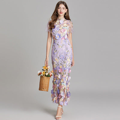Robe Brodée | Floral Chic | Élégance Romantique