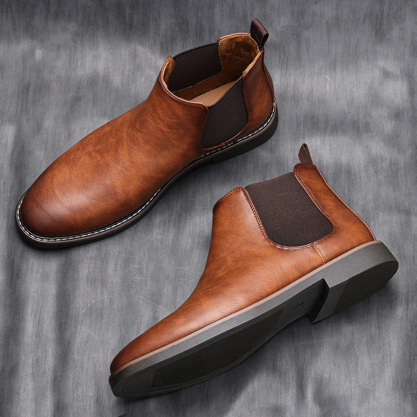 Bottes Chelsea modernes en cuir