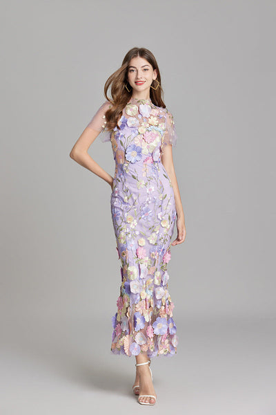 Robe Brodée | Floral Chic | Élégance Romantique