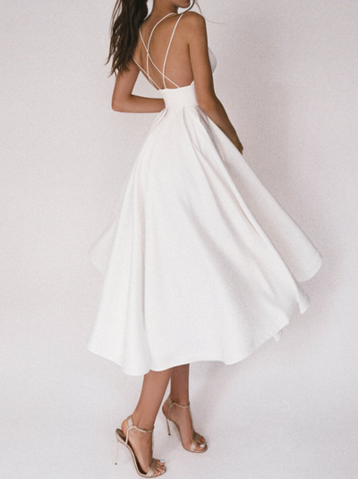 Briyala | Robe élégante avec décolleté en V et bretelles