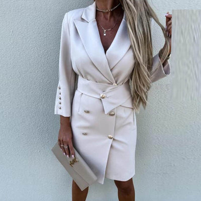 Robe blazer avec double rangée de boutons et coupe élégante