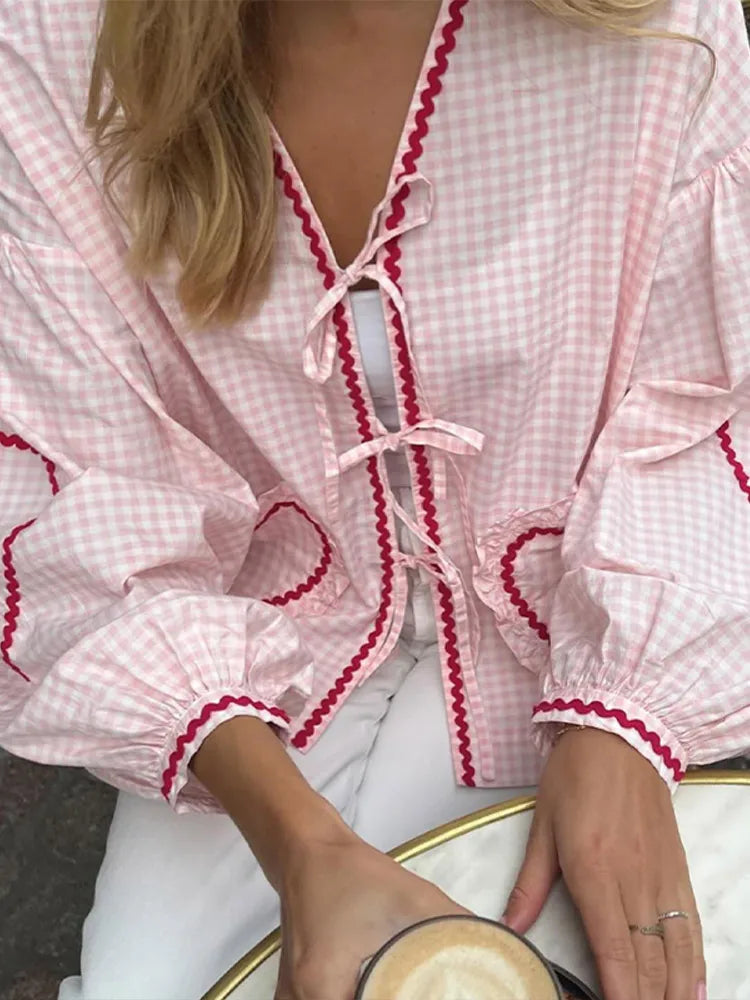 Isabelle™ | blouse élégante en forme de cœur