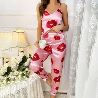 Rhea - Pyjama élégant en satin avec imprimé lèvres pour femmes