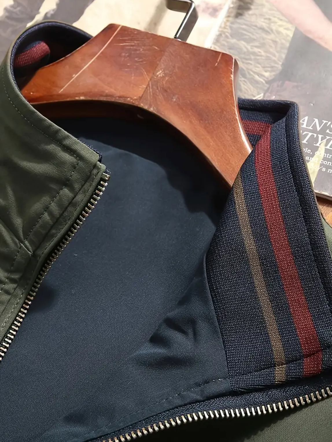 MAJOR | Le blouson bombardier pour homme avec poche zippée sur la manche