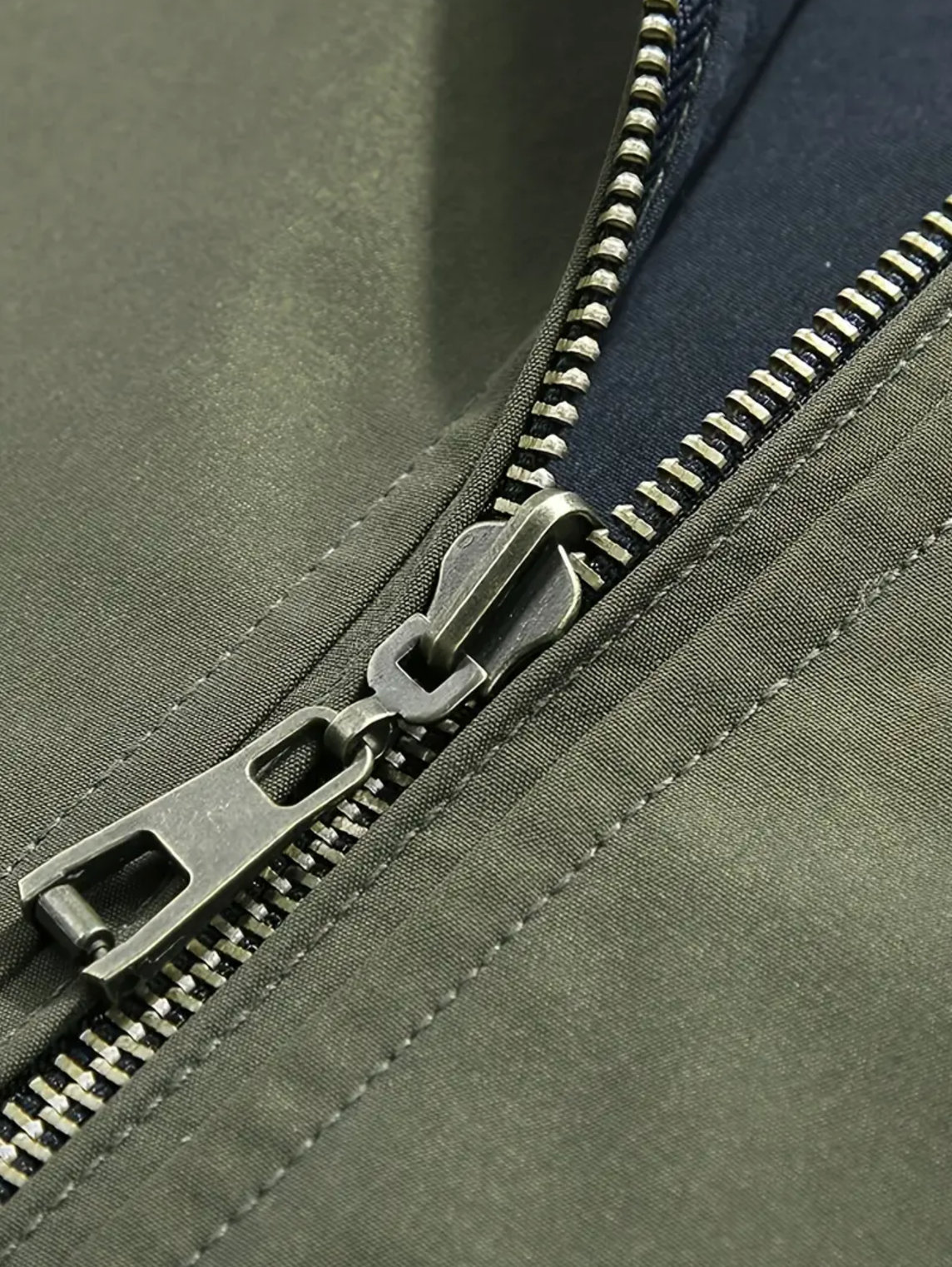 MAJOR | Le blouson bombardier pour homme avec poche zippée sur la manche