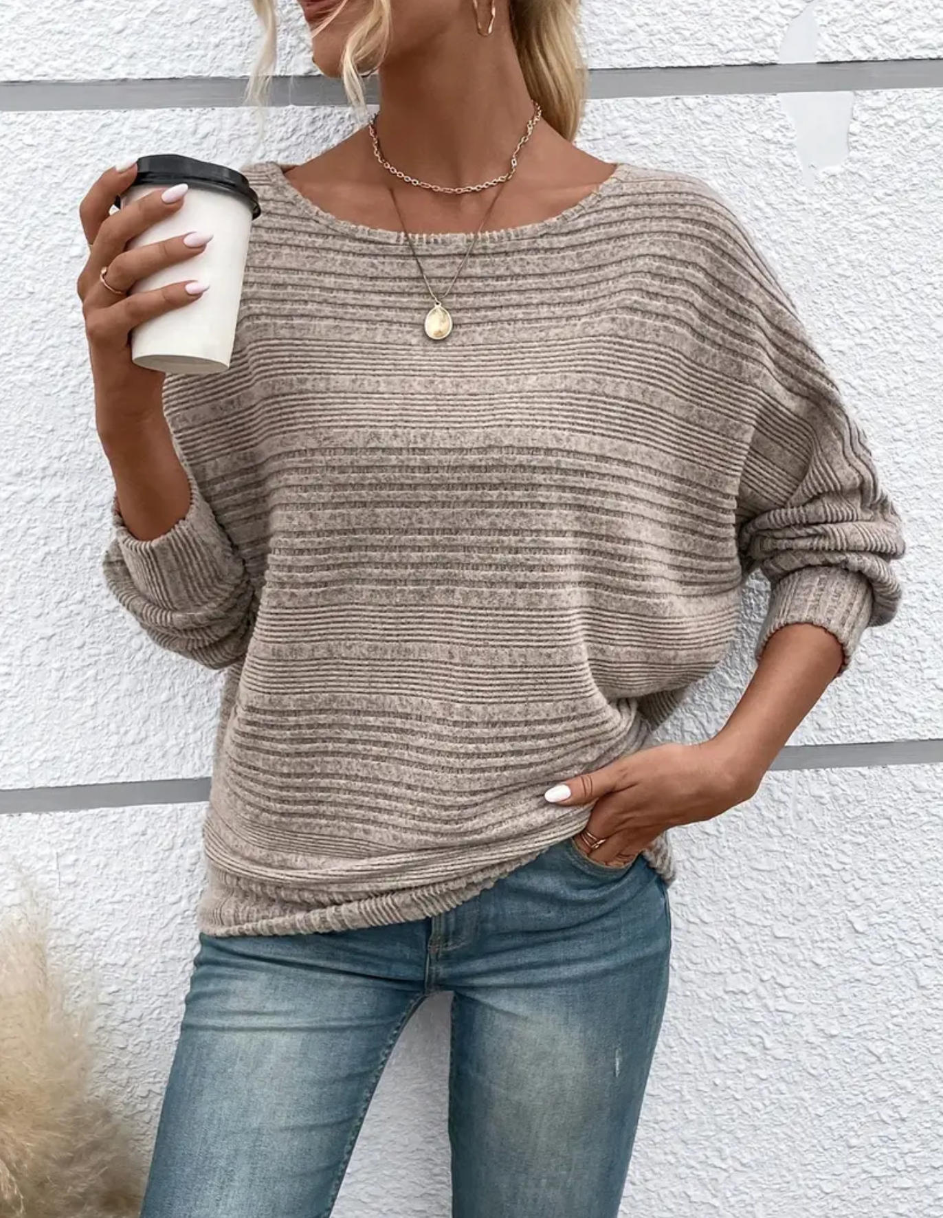 LEILA | Pull femme à manches chauve-souris et coupe décontractée