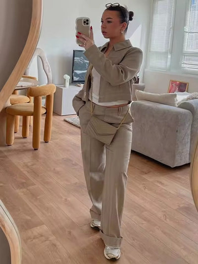 Ensemble veste zippée et pantalon taille haute