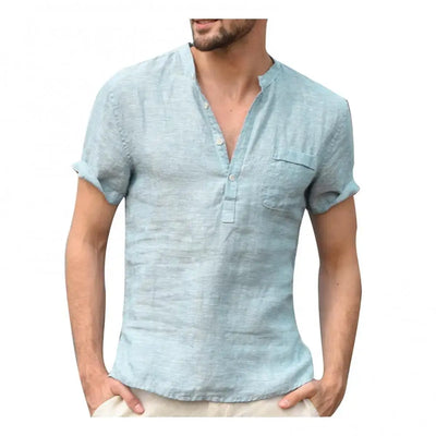 T-shirt homme – Coupe décontractée – Manches courtes – Fibres naturelles – Col boutonné – Poche poitrine