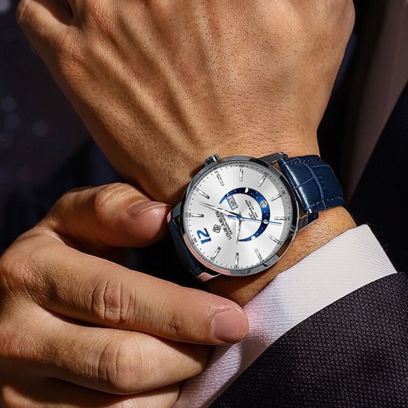 Montre Élégante à Phase Lunaire