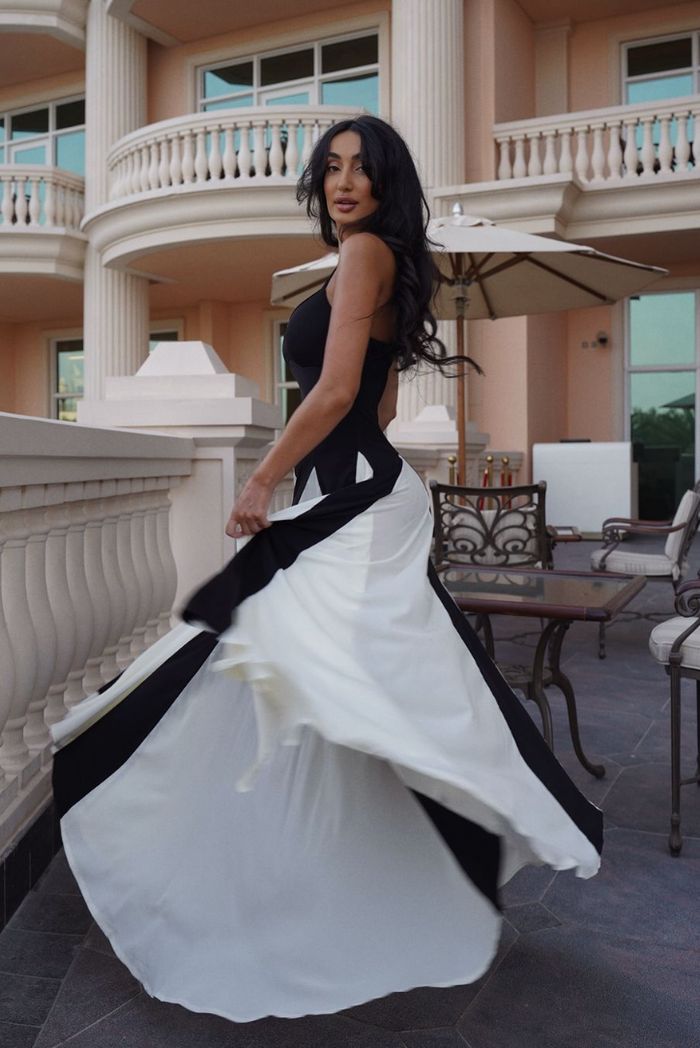 Eliana™ | Robe Longue Évasée Bicolore Élégante