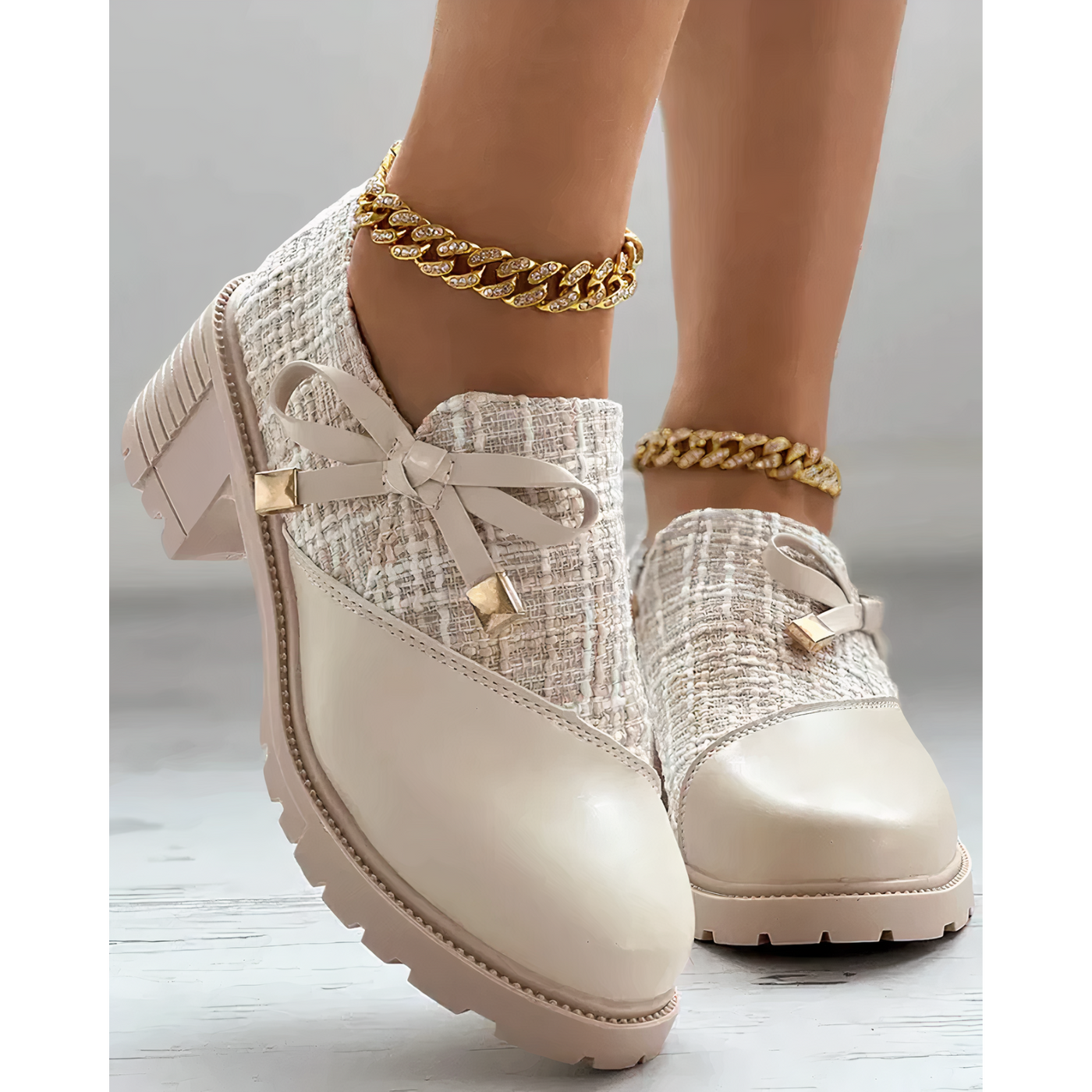 Chaussures femme à talon épais – Tige texturée – Hauteur cheville – Nœud décoratif