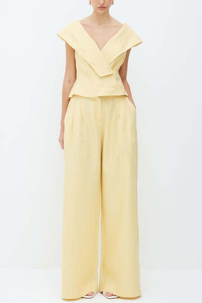 Ensemble élégant à col en V
