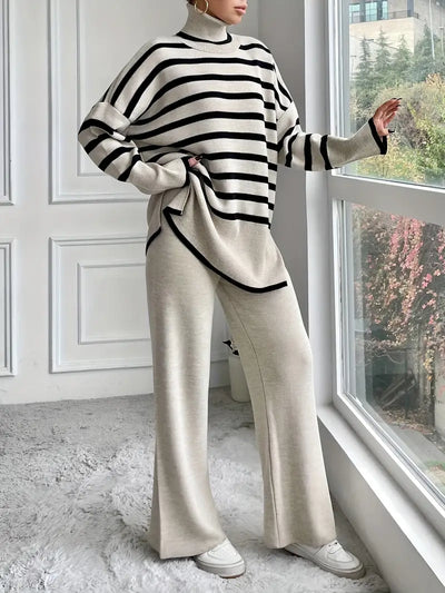 Layla™ - Ensemble de pantalons à col roulé rayé élégant