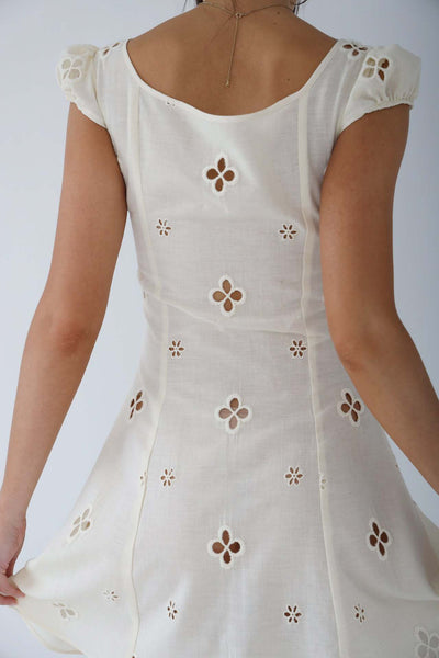 Sylvie | Robe Queue De Poisson Blanche Pour Femme | Midi
