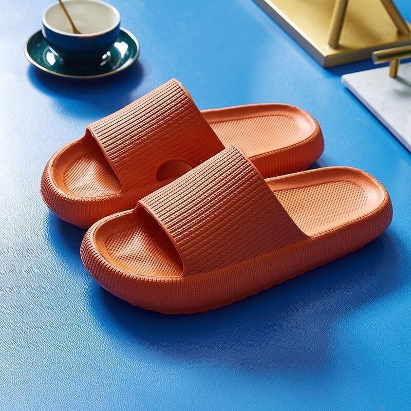 Prenez soin de vos pieds avec ces pantoufles élégantes et confortables pour hommes - Coert