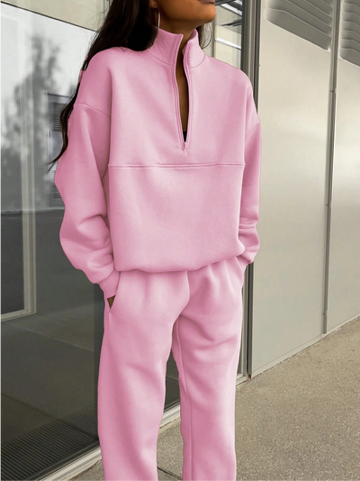 Ensemble Femme Deux Pièces – Maille Douce – Coupe Décontractée – Haut Zippé Manches Longues et Pantalon Fuselé