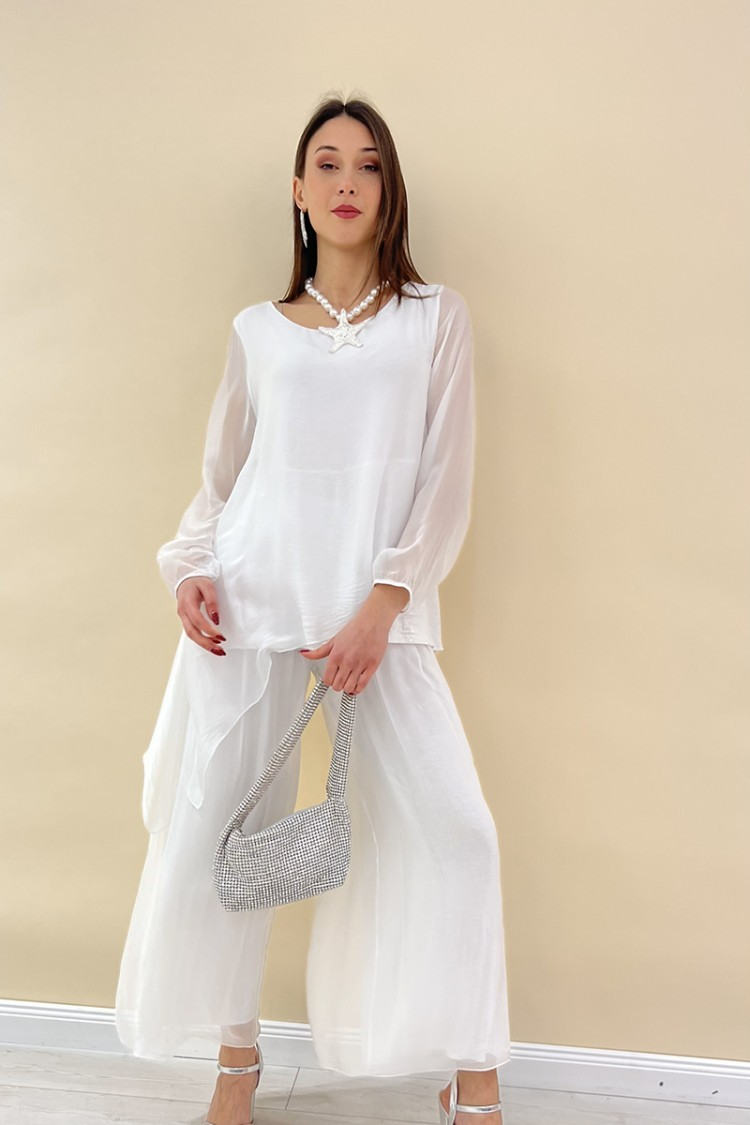Ensemble en soie et pantalons ornés de paillettes