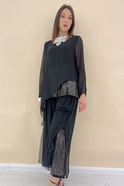 Ensemble en soie et pantalons ornés de paillettes