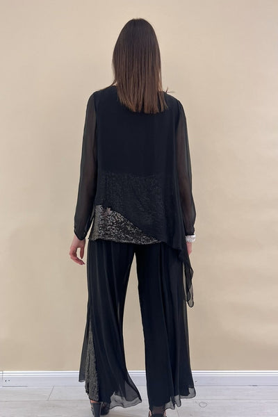 Ensemble en soie et pantalons ornés de paillettes