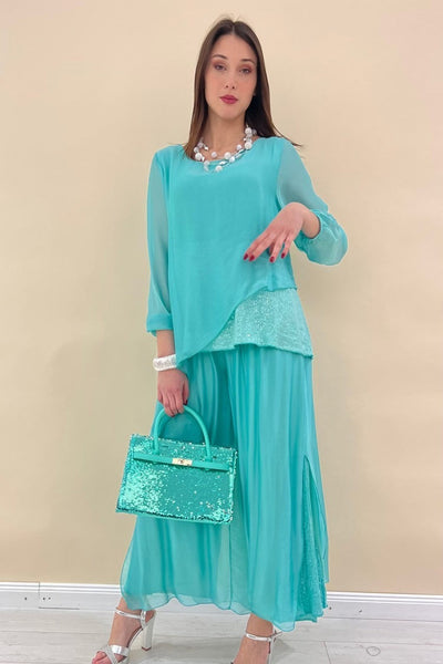 Ensemble en soie et pantalons ornés de paillettes