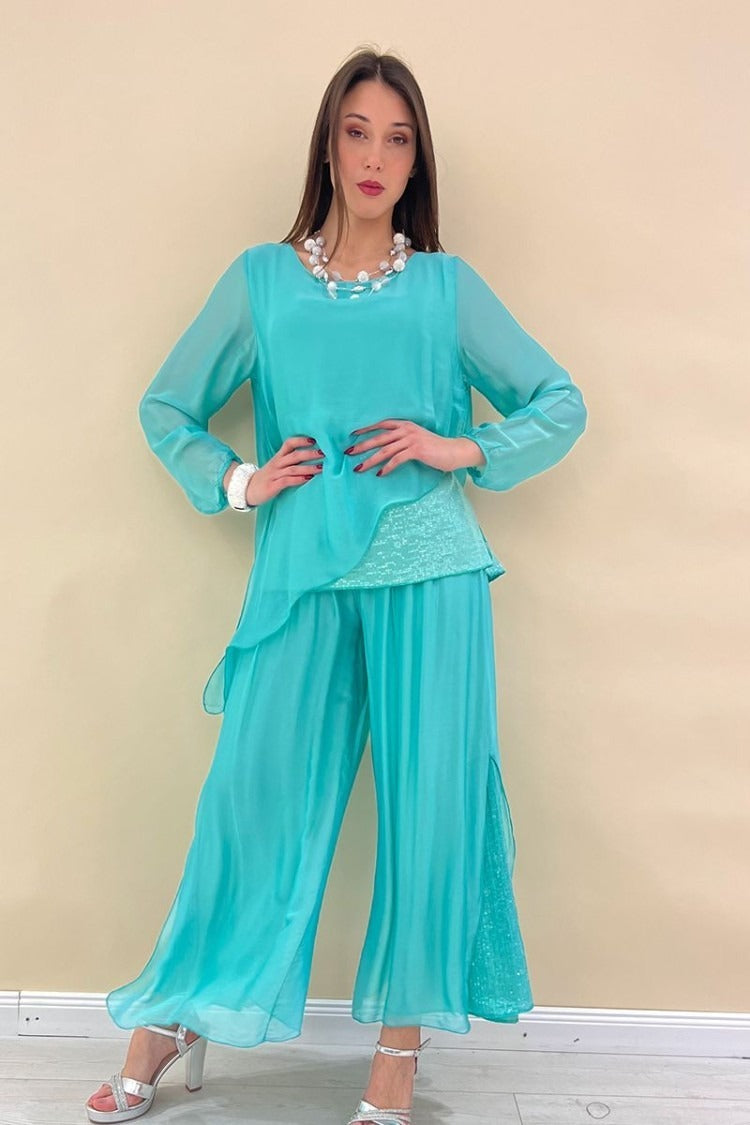 Ensemble en soie et pantalons ornés de paillettes