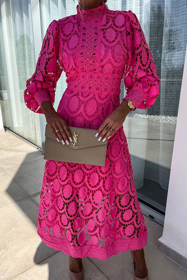 Robe Mi-Longue en Dentelle Fuchsia | Élégance Intemporelle | Style Raffiné